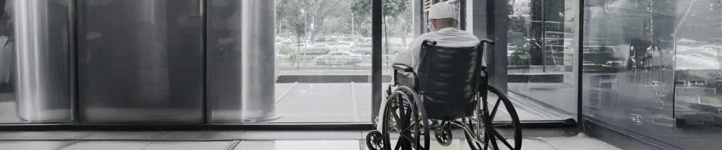Dimissioni ospedale anziano non autosufficiente: come tutelare legalmente il paziente